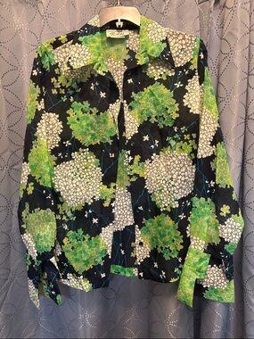 Teddi Black Floral Button-Up Blouse with Green and White Hydrangea Print